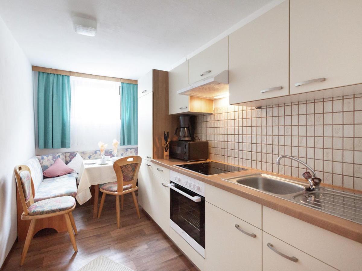 Guesthouse In Vent With Balcony Exterior foto